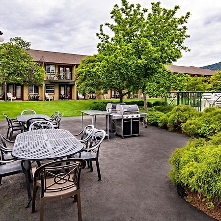Balcomo, A Ramada By Wyndham Penticton Exterior photo