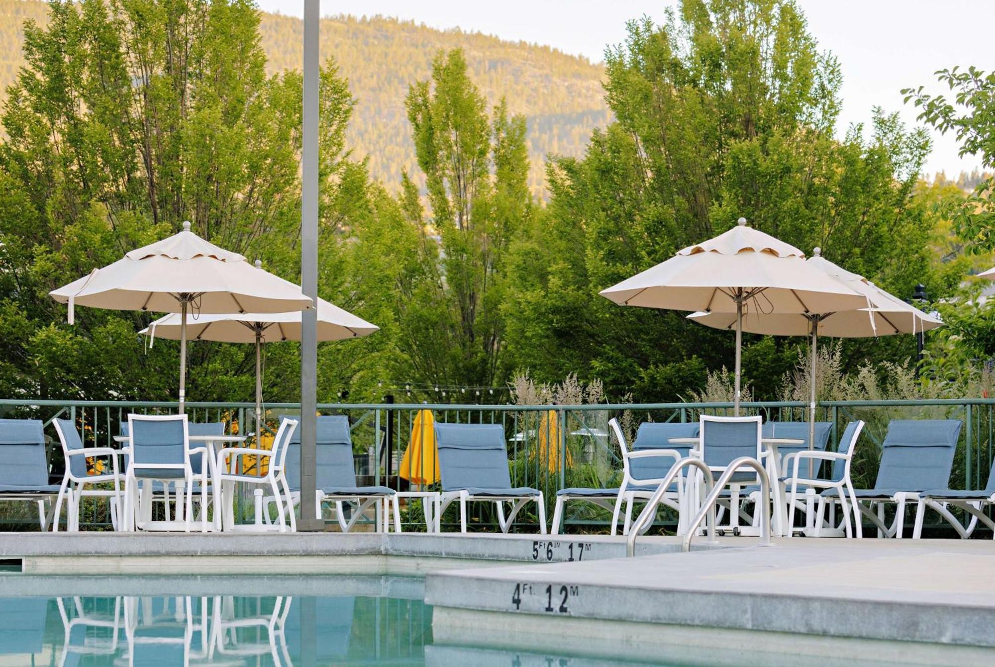 Balcomo, A Ramada By Wyndham Penticton Exterior photo
